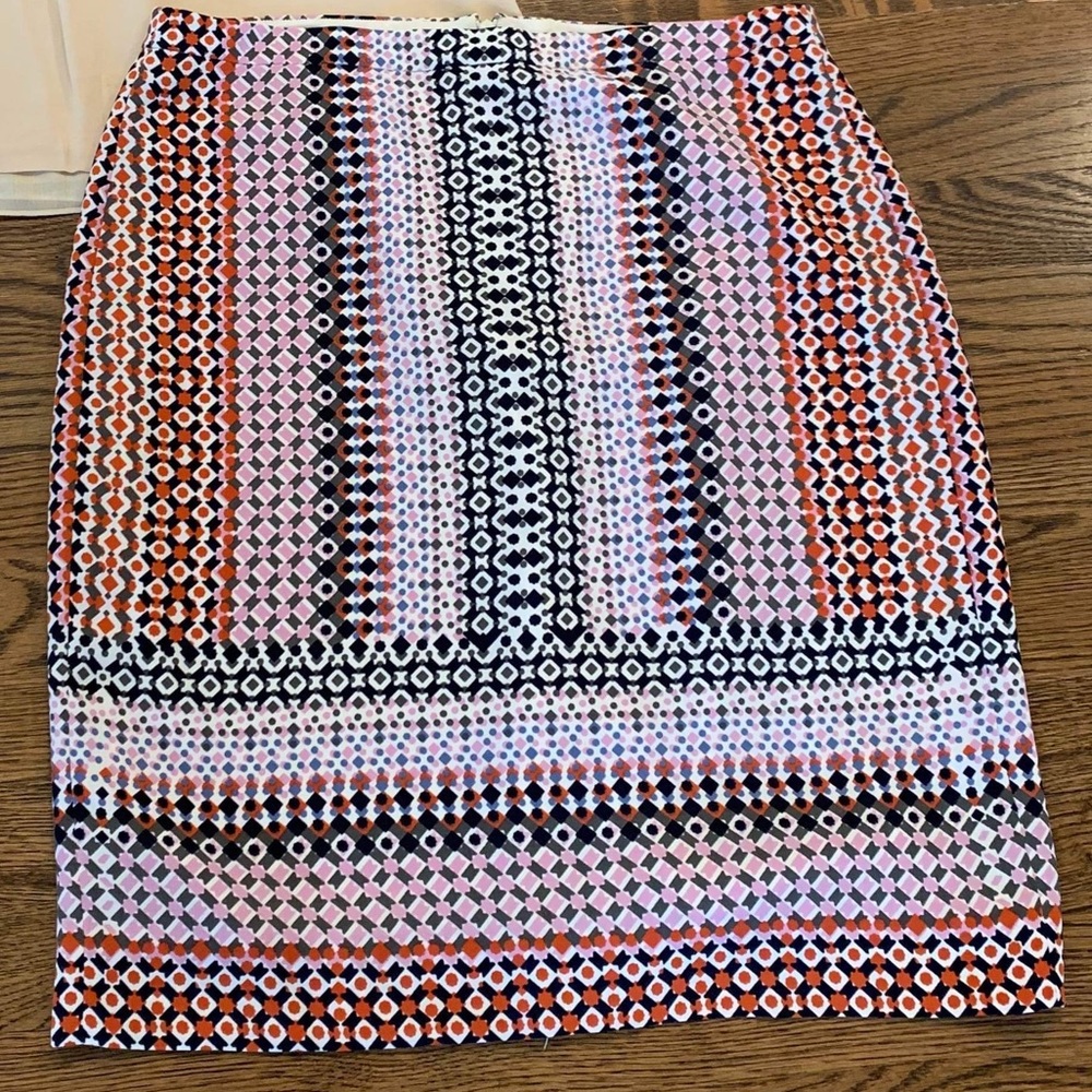 J. Crew Geo Print Pencil Skirt Size 8 EUC